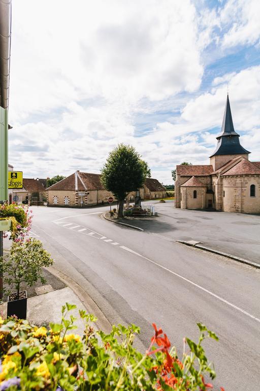 La Bonne Auberge Nouzerines Buitenkant foto